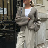 Leokadia | Elegancki sweter damski o klasycznym fasonie